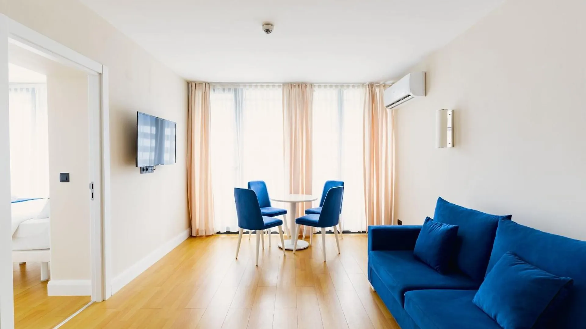 Elite Class Sea View Aparthotel In Orbi City Batumi